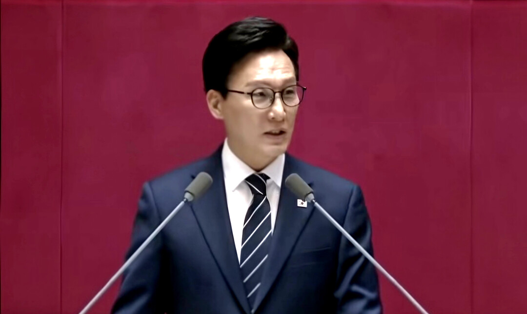 김민석 민주당 대표 첫 교섭단체 대표연설…"대한민국, 세계 이끌 황금시대 열자"